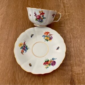 Antique Meissen Germany 1924’s Mark Porcelain Teacup Cup & Saucer, Flowers, Mint